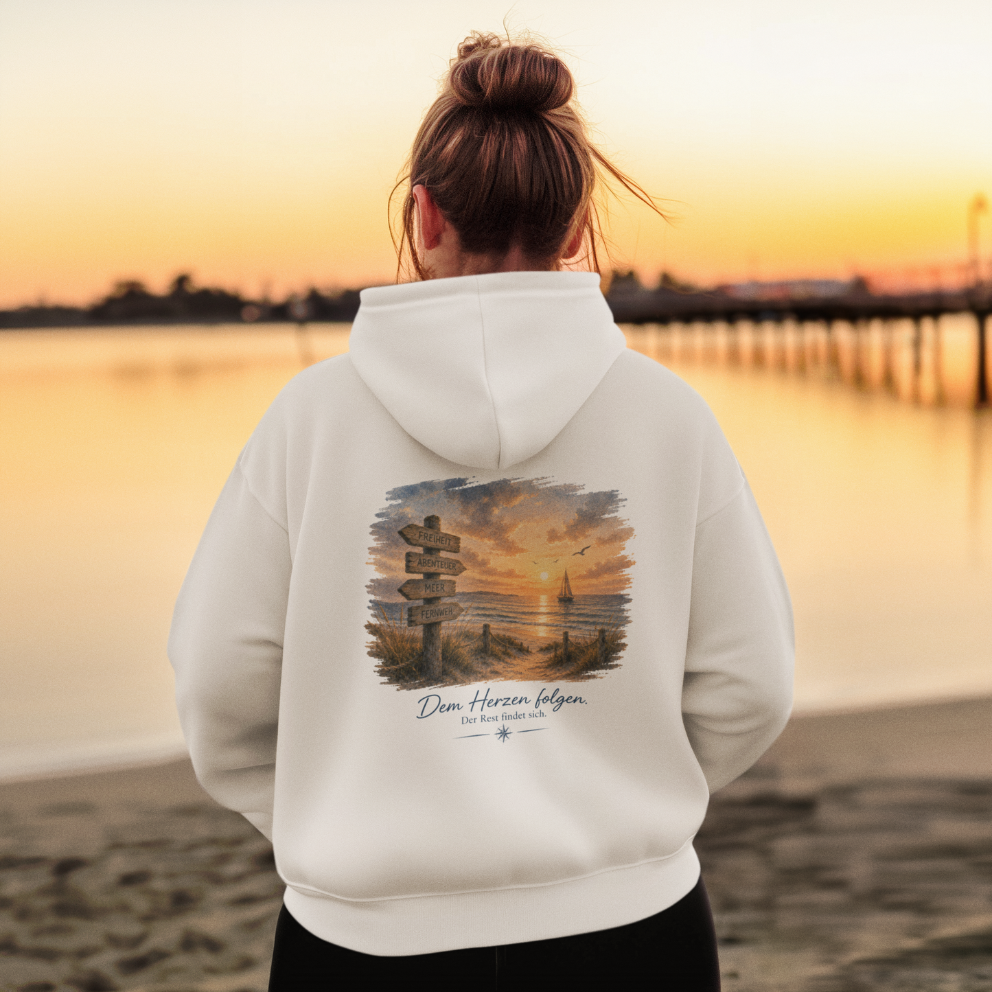 DEM HERZEN FOLGEN. Hoodie